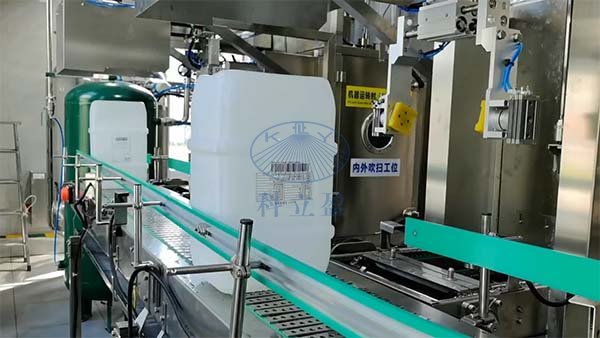 25升小口方桶全自动清洗线